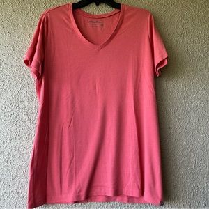 Eddie Bauer Women’s v neck t shirt short sleeves 2X pink salmon color